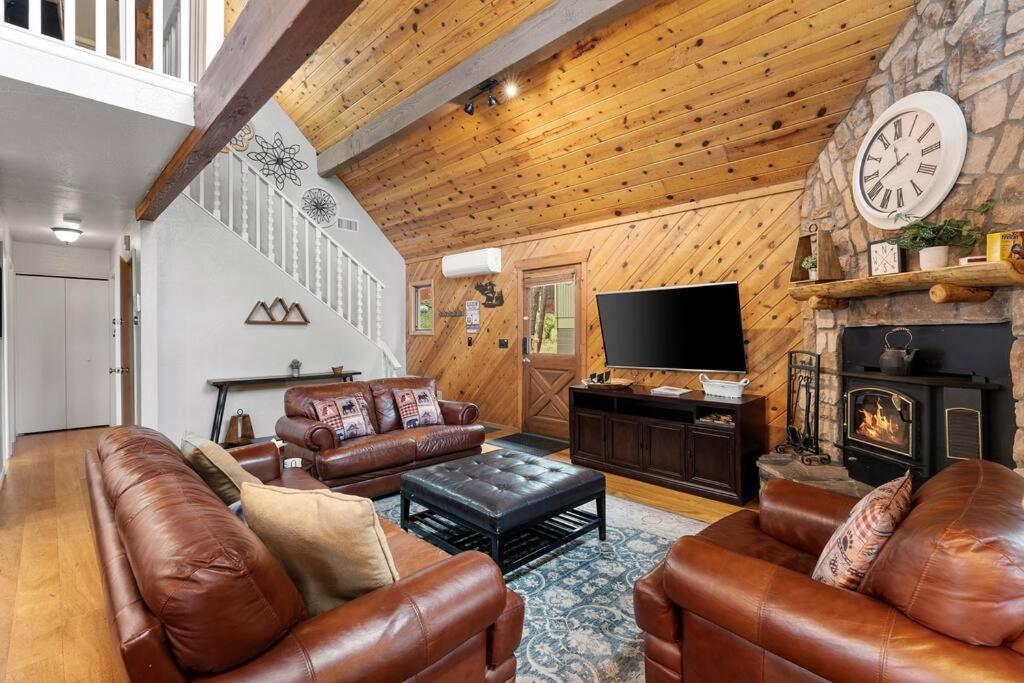 Luxury Cabin Oasis Getaway Heart Of Munds Park Zewnętrze zdjęcie